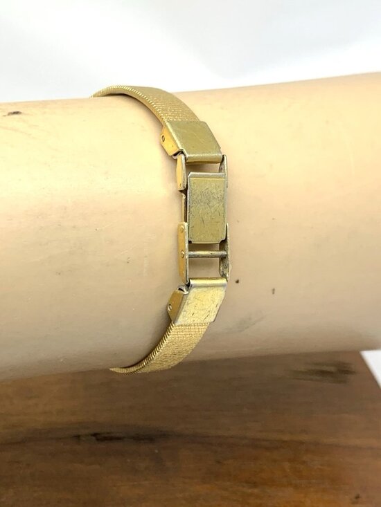 Pulsar Women\'s Watch Y481-1100 Vintage Quartz Gold Dial Stainless Steel 19mm main image 11